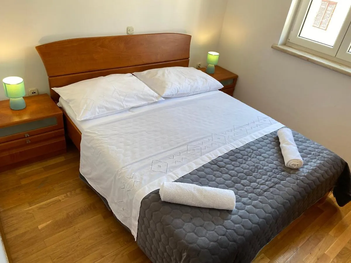 Apartment Alba Maris - Center  Biograd Na Moru